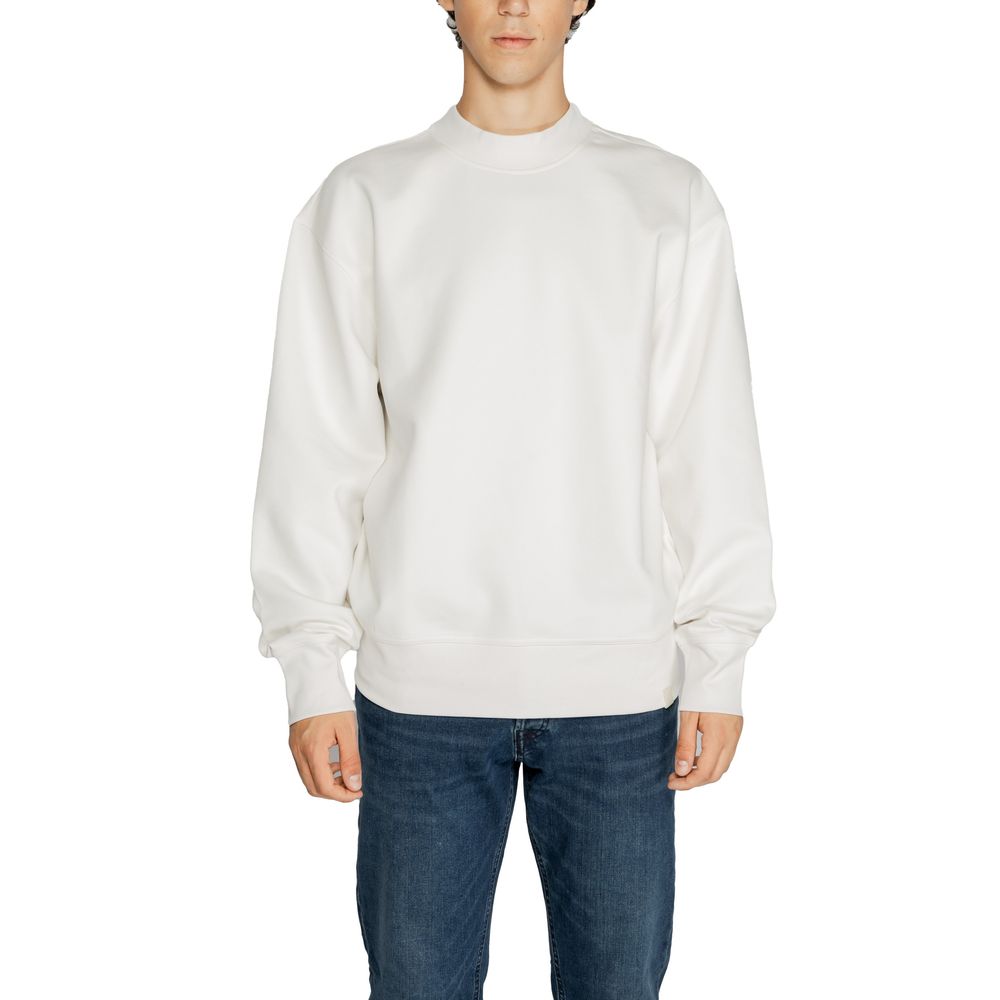 Sweater by Calvin Klein Jeans for men in stretch polyester cotton white features an tactile silhouette, showcasing a sophisticated and tactile for a refined finish.