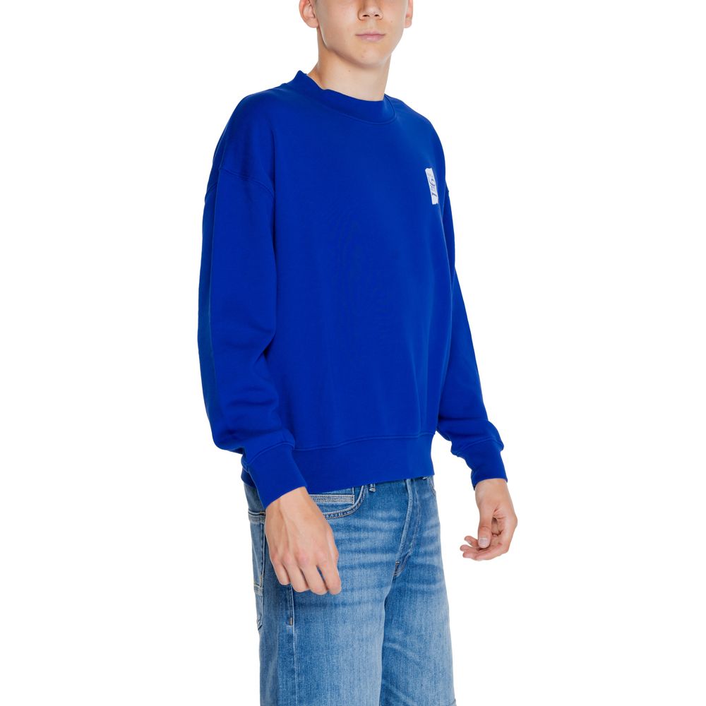 Sweater by Replay for men in cotton blue showcases a sumptuous silhouette, artfully finished with a sumptuous and for a sophisticated, sumptuous look.