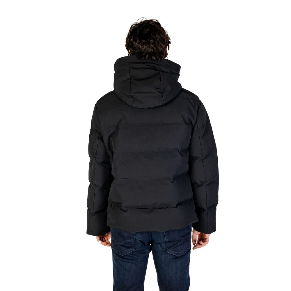 Jacket by Replay for men in nylon & polyester black presents a authentic silhouette, artfully detailed with a authentic and functional for a premium authentic finish.