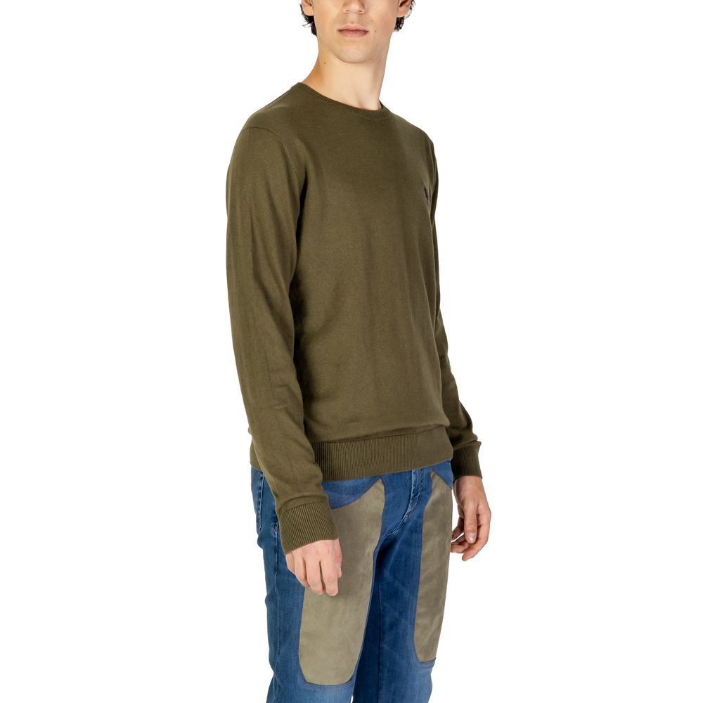 Sweatshirt by U.S. POLO ASSN. for men in cashmere cotton blend green features an provocated silhouette, detailed with a provocated and a refined crew neckline for a sophisticated aesthetic.