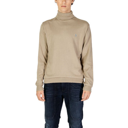 This Sweater by U.S. POLO ASSN. for men in cashmere cotton blend beige presents a understated silhouette, featuring a sophisticated and for a understated finish.