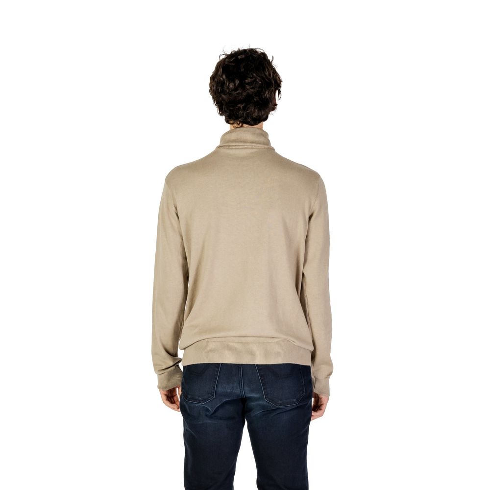 Sweater by U.S. POLO ASSN. for men in cashmere cotton blend beige features an tactile silhouette, showcasing a sophisticated and tactile for a refined finish.