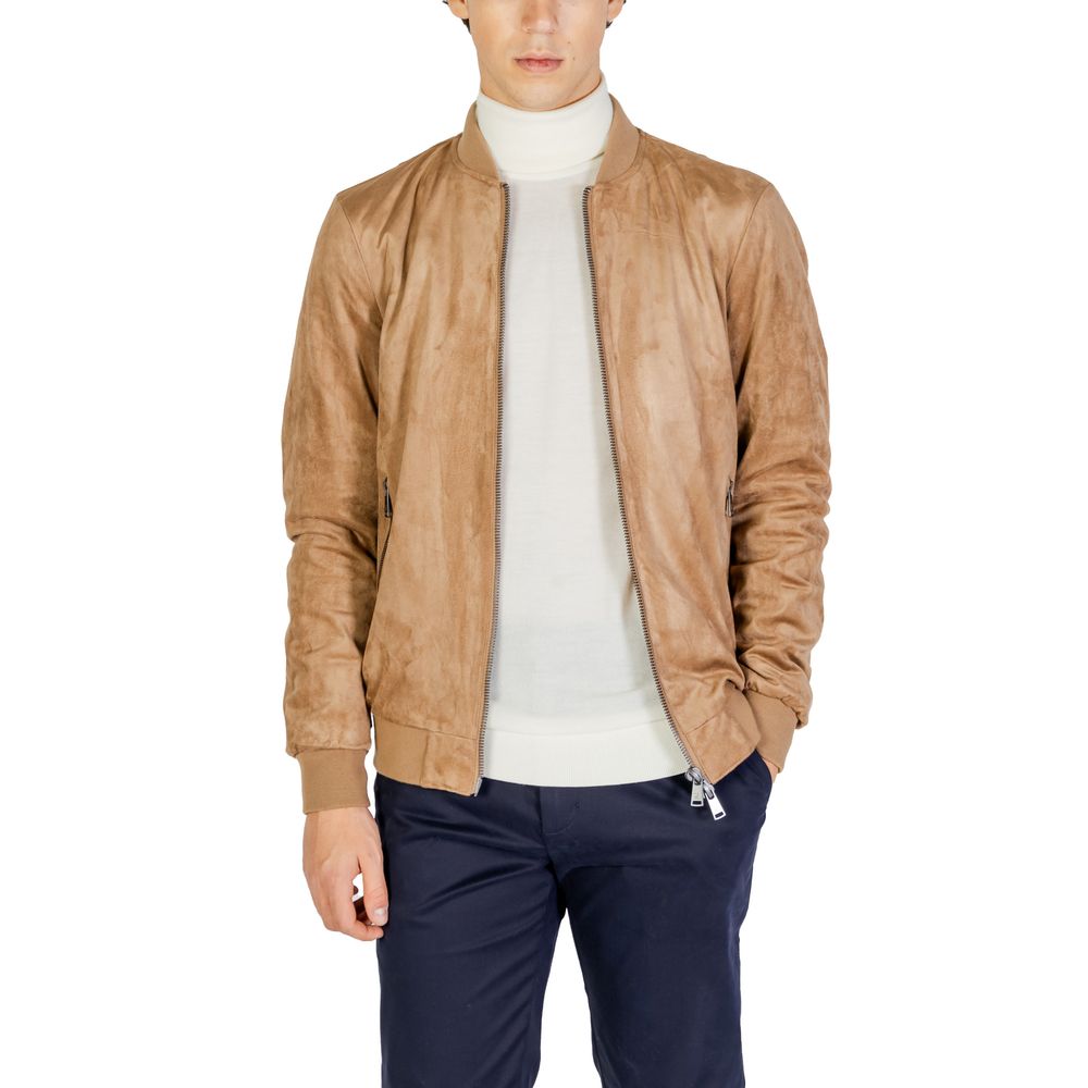 This Jacket by Gianni Lupo for men in stretch polyester beige showcases a magnificent silhouette, meticulously crafted with a distinctive and functional for a magnificent finish.