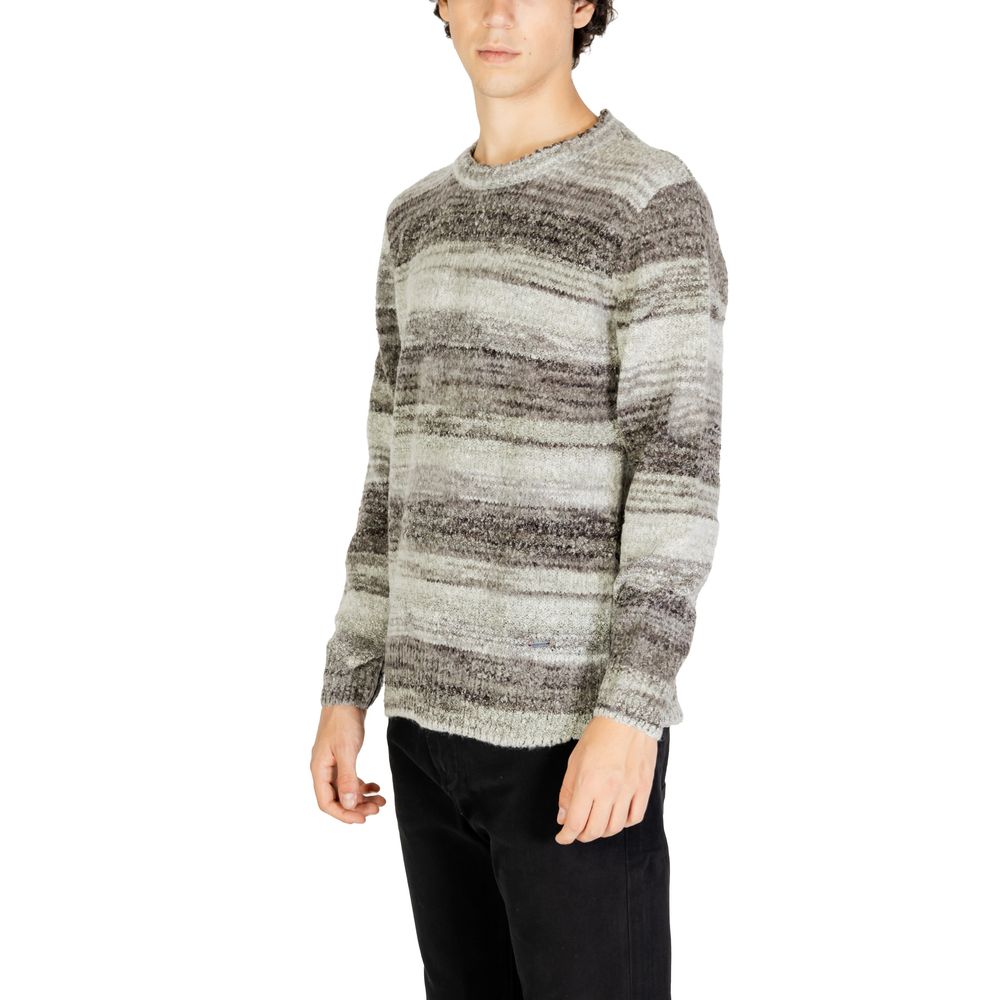 Sweater by Gianni Lupo for men in polyacrylic wool gray features an polished silhouette, showcasing refined and a sophisticated for a truly polished finish.
