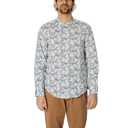 Shirt by Gianni Lupo for men in linen blue features an polished silhouette, showcasing a sophisticated and detail for a truly polished finish.