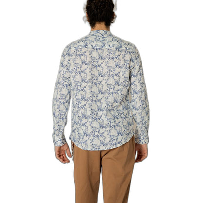 Shirt by Gianni Lupo for men in linen blue, featuring a nuanced and nuanced for a sophisticated finish.