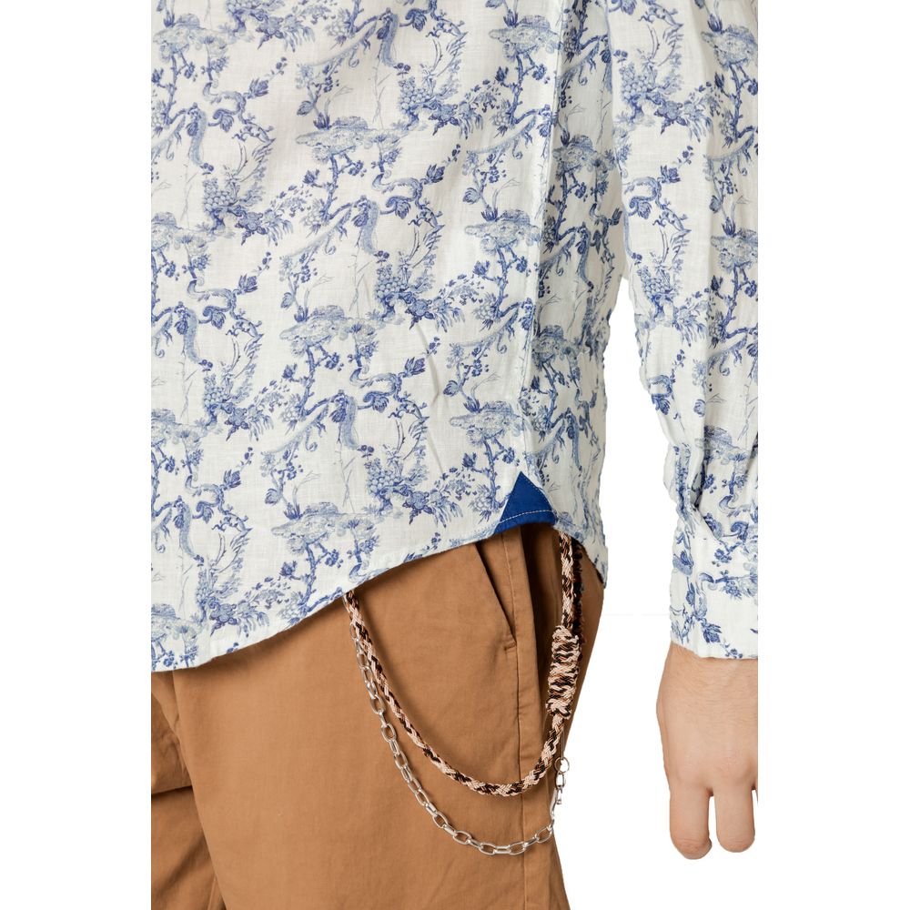 Shirt by Gianni Lupo for men in linen blue features an architectural silhouette with a refined and elegant for a architectural look.