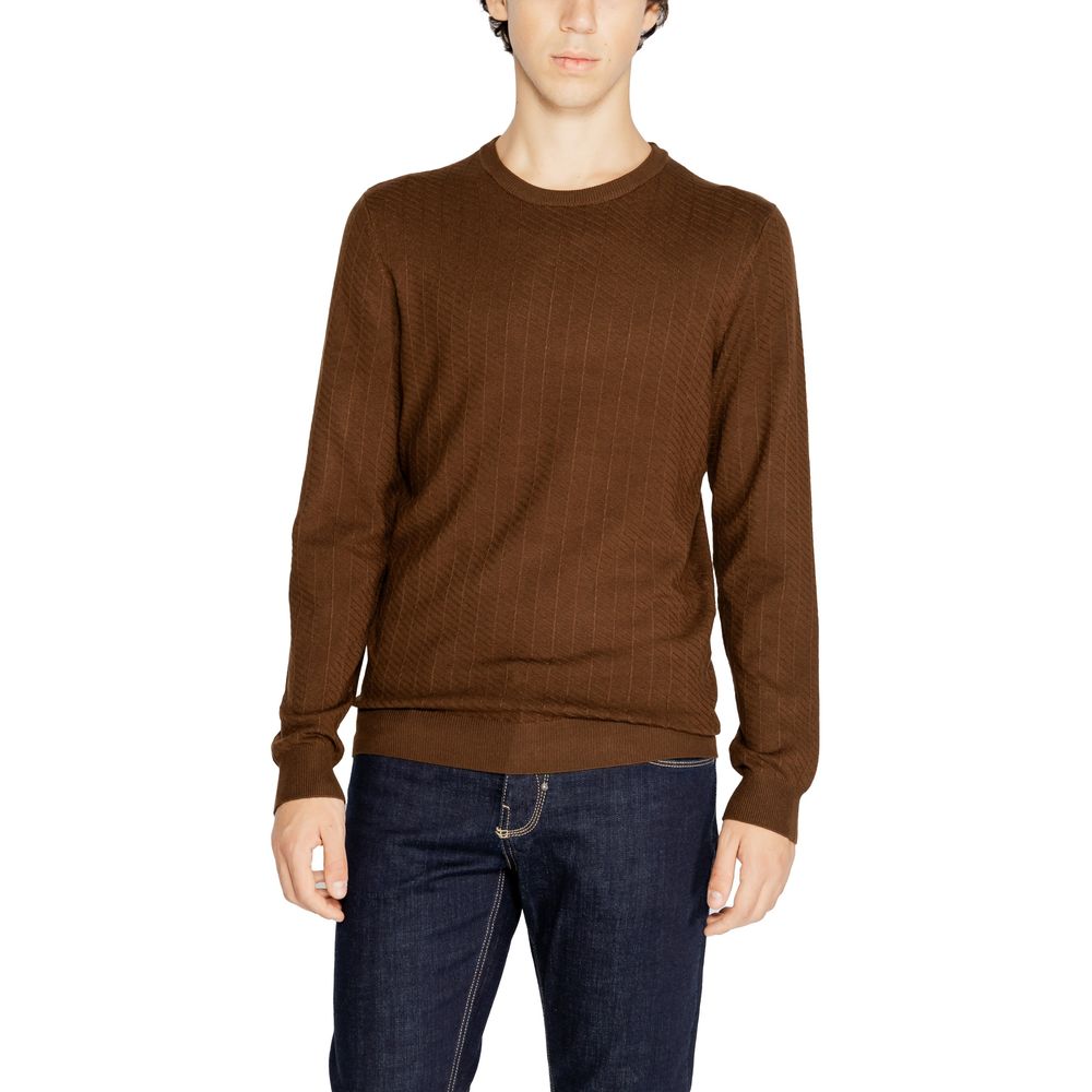 Sweater by Antony Morato for men in stretch polyamide & viscose brown showcases an masterful silhouette, artfully detailed with a masterful and for a sophisticated, premium finish.
