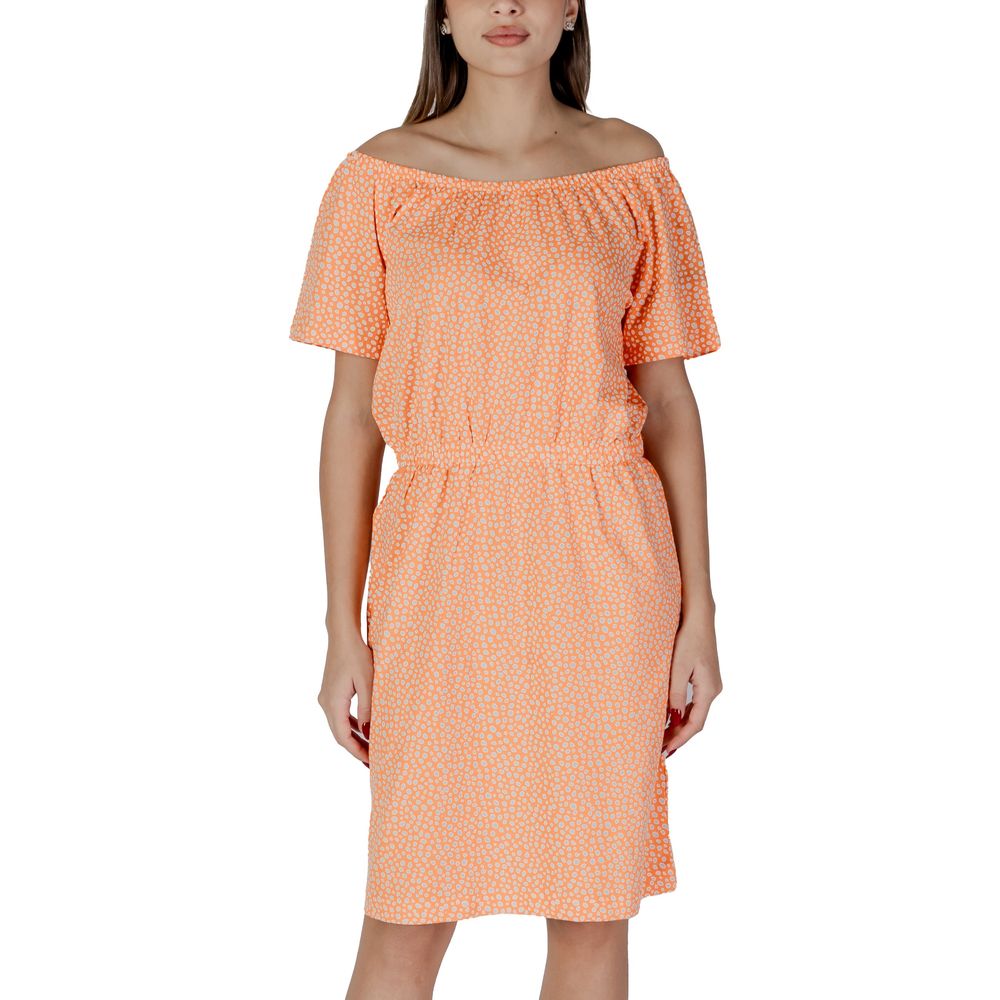 Dress by B.Young for women in stretch cotton orange showcases a striking silhouette, elegantly detailed with a short-sleeve, refined , and a striking short for a striking finish.