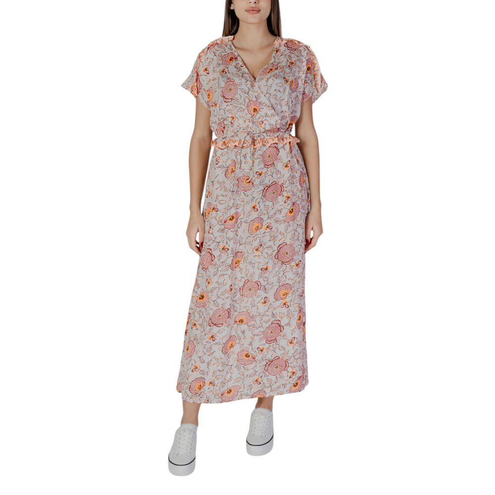 Dress by B.Young for women in cotton multicolor showcases a striking silhouette, elegantly detailed with a , refined , and a striking for a striking finish.