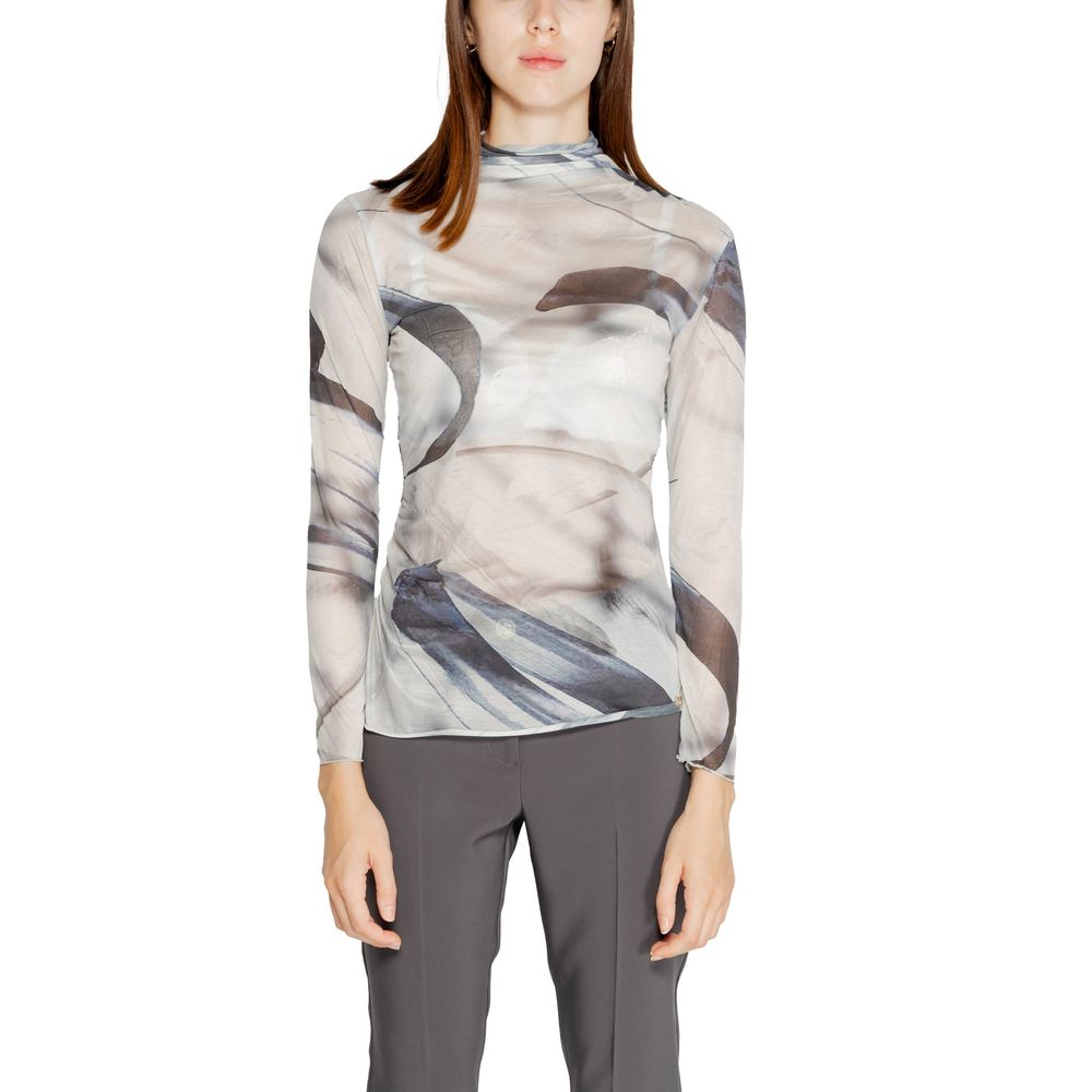 T-Shirt by Rinascimento for women in polyester canvas gray features a plush silhouette, showcasing a sophisticated and long-sleeve for a truly plush finish.
