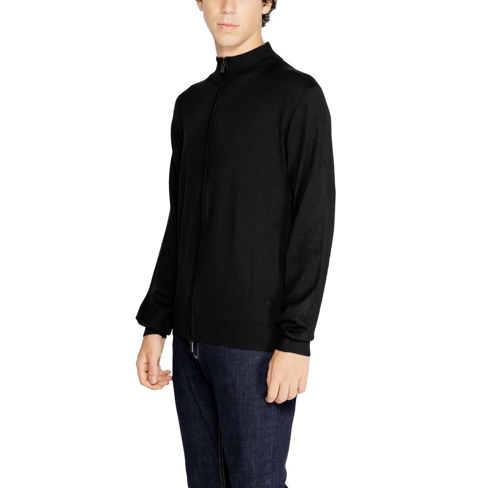 Cardigan by Hamaki-Ho for men in nylon & viscose black features a dramatic silhouette, showcasing a sophisticated and dramatic detail for a timeless, premium look.