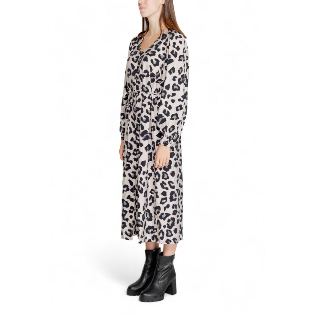 Dress by Jacqueline De Yong for women in viscose & nylon gray & leopard-print features an eye catching silhouette with a sophisticated v-neck neckline, elegant , and a refined midi long for a eye catching aesthetic.