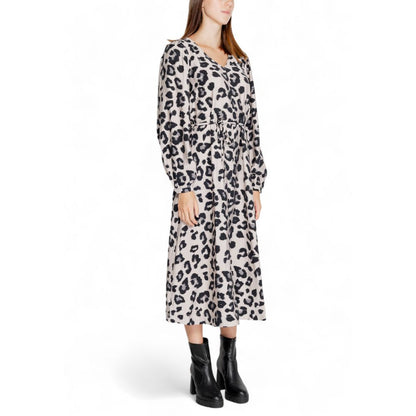 Dress by Jacqueline De Yong for women in viscose & nylon gray & leopard-print presents a sinuous silhouette, showcasing a sophisticated v-neck neckline and detailed with a sinuous midi long for a refined finish.