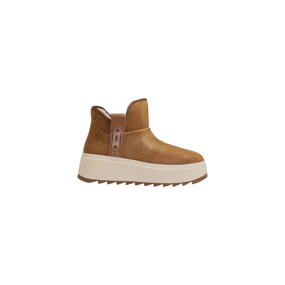 Winter Boots by ASH for women in suede leather brown showcases a aeronautic silhouette as Women's Suede Leather Winter Boots, artfully defined by a aeronautic and a aeronautic .