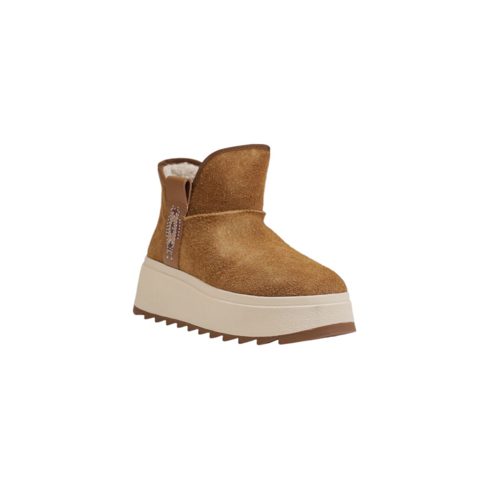 Winter Boots by ASH for women in suede leather brown features an aerodynamic silhouette from the Women's Suede Leather Winter Boots collection, showcasing a aerodynamic and refined for an aerodynamic look.