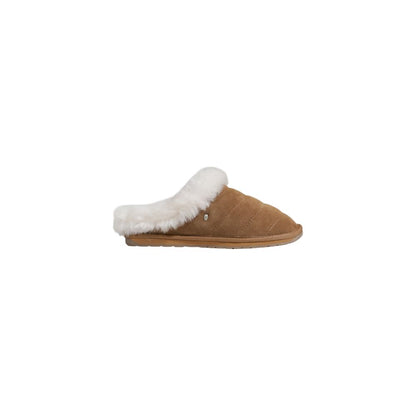 Sandals by EMU Australia for women in suede leather brown features an architectural design from the Women's Suede Leather Sandals collection, defined by a architectural and for a architectural finish.