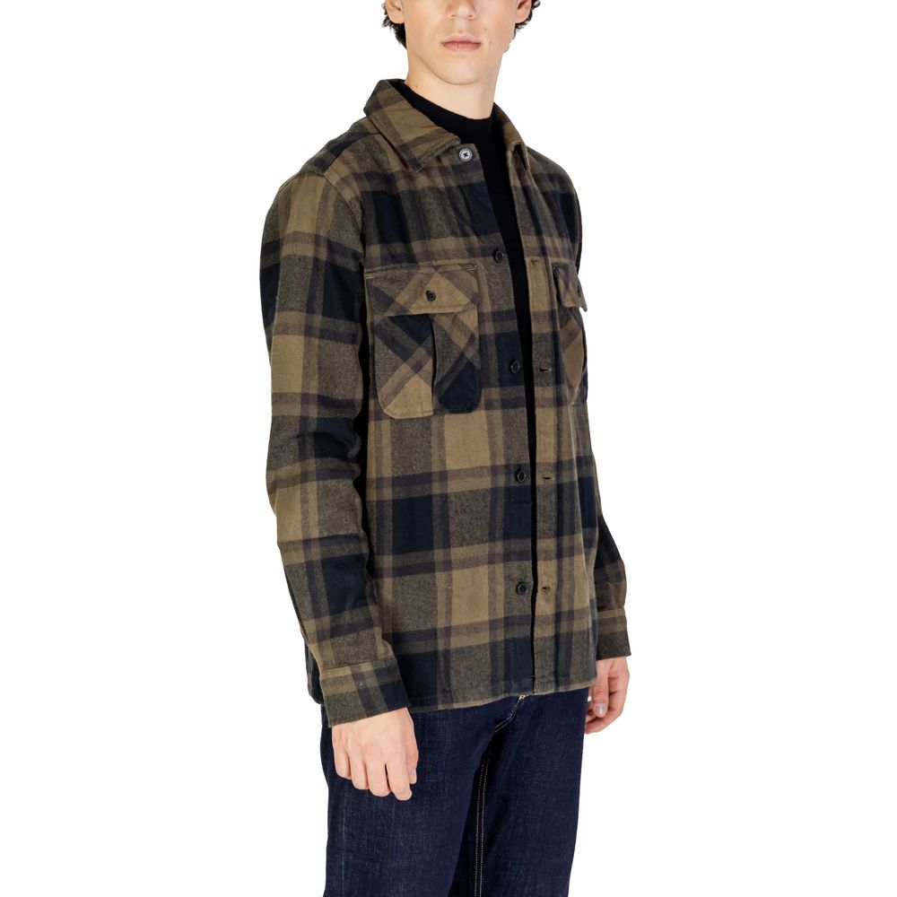 Shirt by Only & Sons for men in cotton green showcases a sublime silhouette, artfully detailed with a sublime and for a sophisticated, sublime finish.