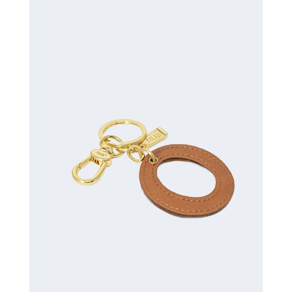 This Keychain by Alviero Martini Prima Classe for women in stretch cotton and beige showcases a couture-inspired aesthetic, meticulously highlighting the and with a finish.