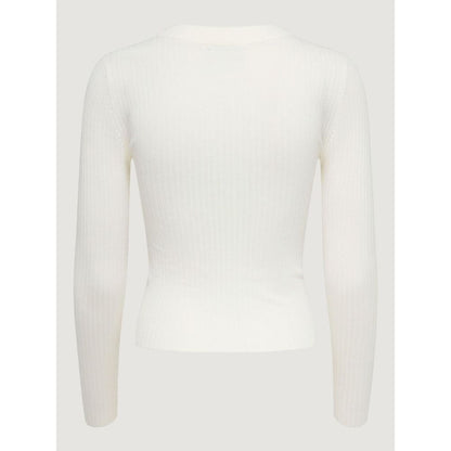 T-Shirt by Jacqueline De Yong for women in nylon & viscose white showcases a fashionable silhouette, elegantly detailed with a fashionable and for a sophisticated, high-fashion look.