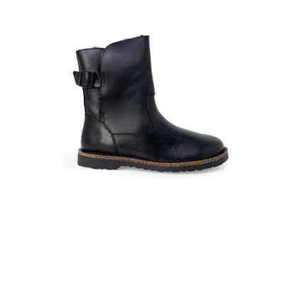 Low-Heel Mid-Heel Winter Boots by Birkenstock for women in leather black features an high-performance design from the Women's Leather Low-Heel Mid-Heel Winter Boots collection, highlighting a high-performance 2-5-cm-heel low-heel 5-cm-heel mid-heel and for a refined look.