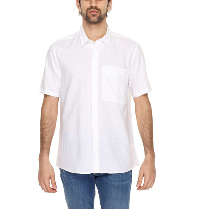 Shirt by Antony Morato for men in linen & viscose white features an architectural silhouette with a refined short-sleeve and elegant for a architectural look.