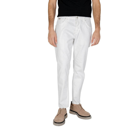 Pants by Antony Morato for men in stretch denim cotton white showcases a unrivaled comfort silhouette, featuring a slim cut and long with a for a unrivaled comfort and refined aesthetic.