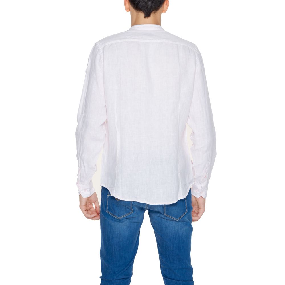 Shirt by Blauer for men in linen multicolor showcases a sleek silhouette, elegantly detailed with a sleek and for a sleek finish.