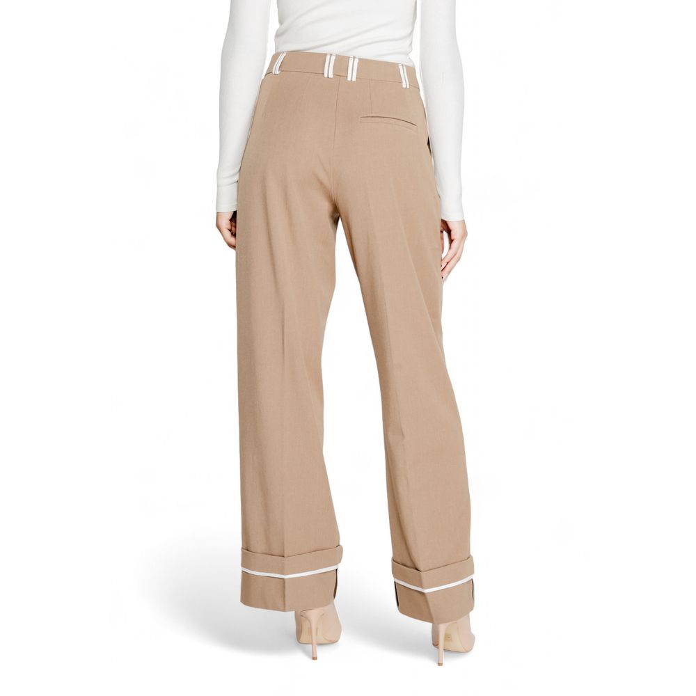 Pants by Only for women in stretch polyester & viscose brown features a sleek silhouette with a sleek , a refined long, and a sophisticated finish.