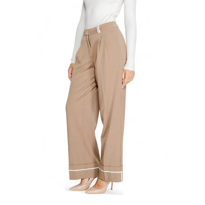 Pants by Only for women in stretch polyester & viscose brown features a enduring silhouette, showcasing a enduring and long with a for a premium, tailored aesthetic.