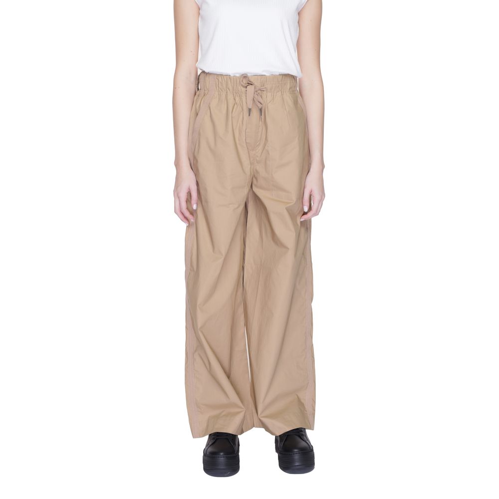 Pants by Blauer for women in cotton beige features an on trend silhouette with a and wide cut in an elegant long for a sophisticated look.