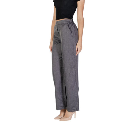 Pants by Jacqueline De Yong for women in polyester gray features an understated silhouette, showcasing a sophisticated and long with a refined for an understated, polished aesthetic.