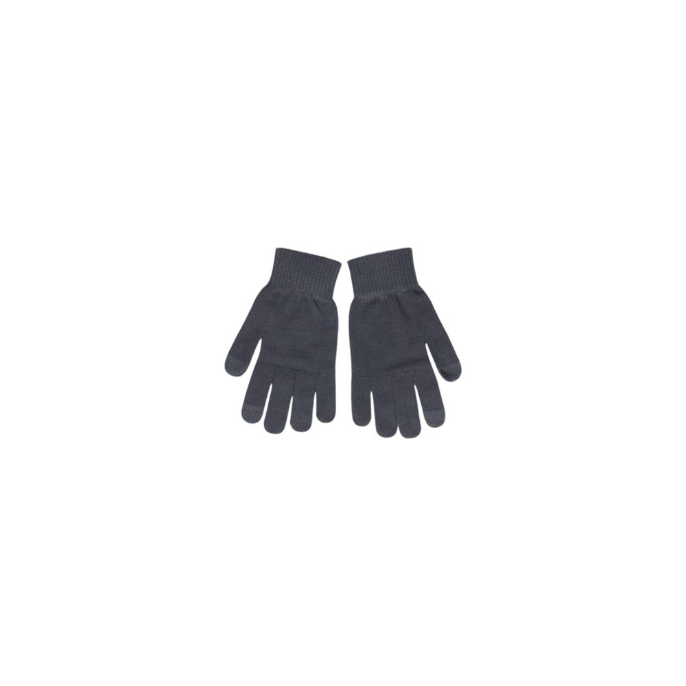 Gloves by Pieces for women in nylon polyester & viscose gray presents a impeccable silhouette, showcasing the impeccable gloves design with sophisticated for an elevated aesthetic.