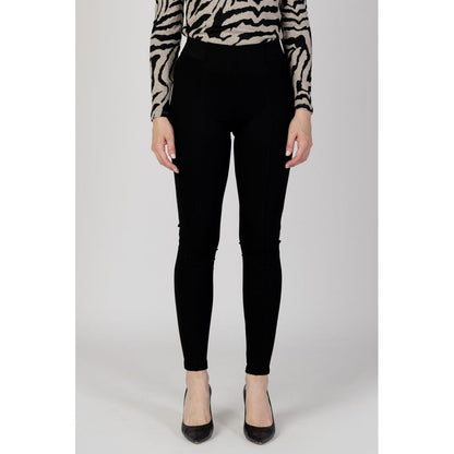 Pants by Only for women in polyamide viscose black features an on trend silhouette with a and leggings cut in an elegant long for a sophisticated look.