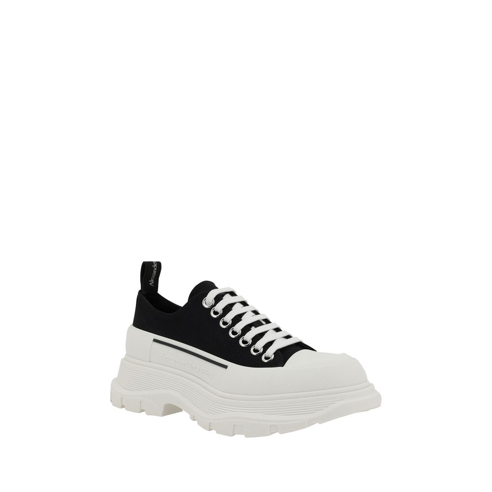 Sneakers by Alexander McQueen for women in cotton & rubber black features a chic design, perfectly showcasing the chic chunky style of this Women's Chunky Cotton & Rubber Sneakers.