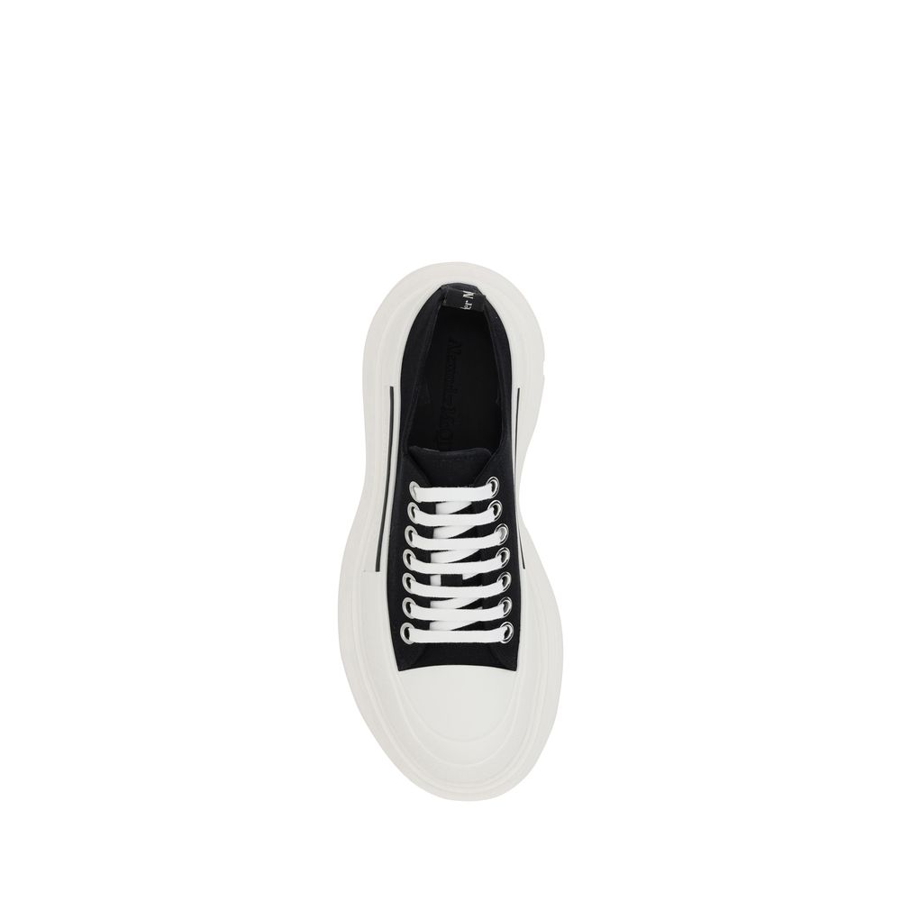 Sneakers by Alexander McQueen for women in cotton & rubber black features an fashionable silhouette, showcasing the premium Women's Chunky Cotton & Rubber Sneakers in a fashionable chunky style that offers a fashionable finish for refined style.