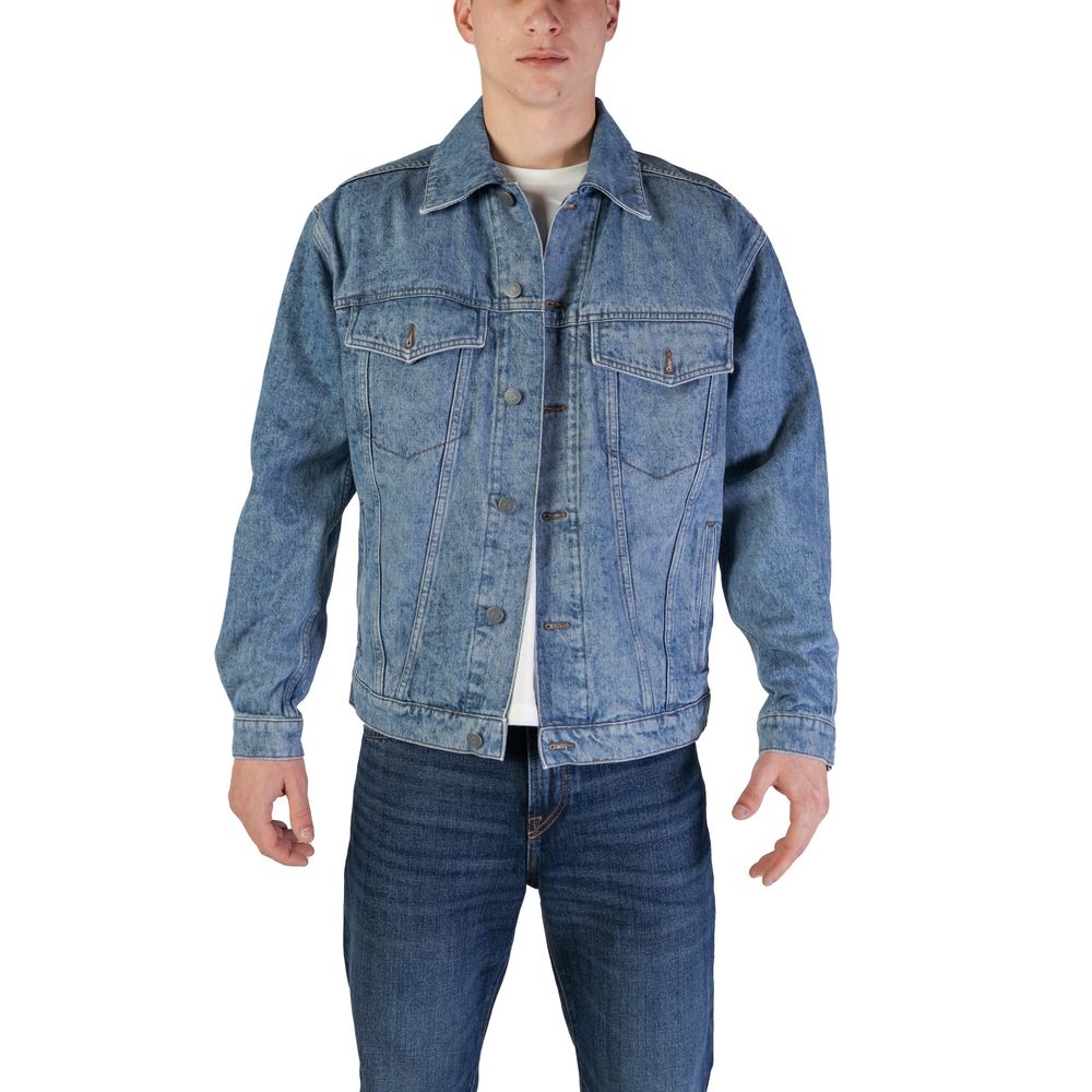 Jacket by Hugo Boss for men in cotton light-blue features an utilitarian silhouette with a refined , showcasing sophisticated for an utilitarian aesthetic.
