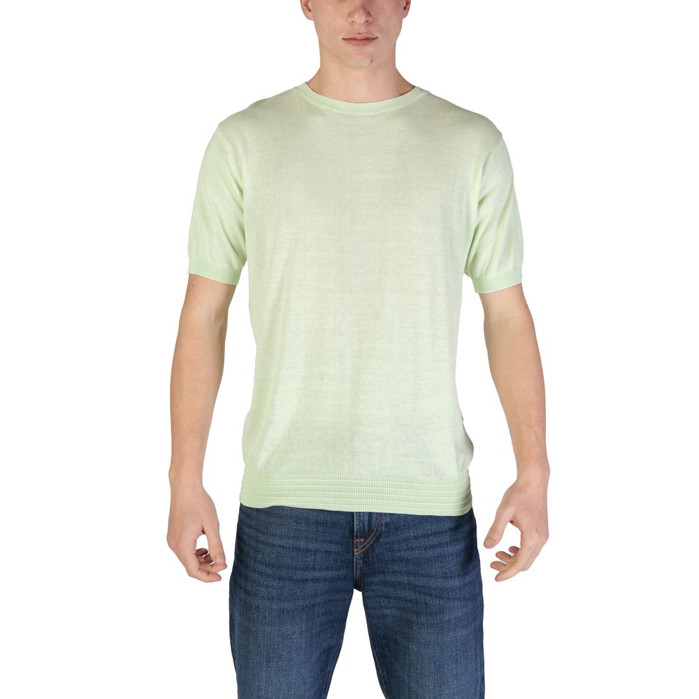 T-Shirt by Hamaki-Ho for men in cotton green showcases a unassuming silhouette, artfully detailed with a refined wrap neckline and unassuming for a sophisticated, contemporary look.