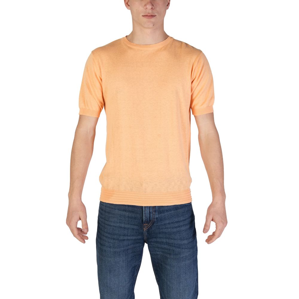 T-Shirt by Hamaki-Ho for men in cotton orange showcases a chic silhouette, artfully detailed with a chic and for a chic finish.