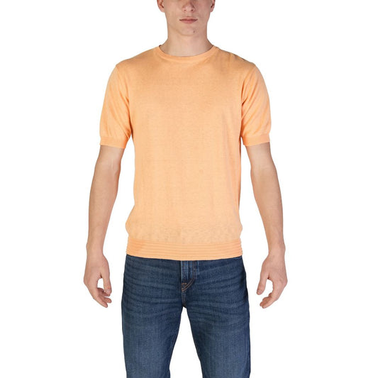 T-Shirt by Hamaki-Ho for men in cotton orange showcases a chic silhouette, artfully detailed with a chic and for a chic finish.