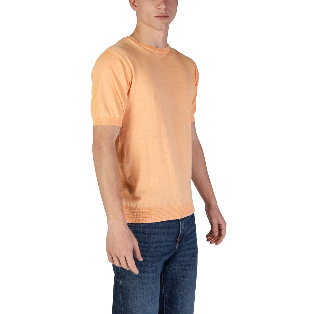 T-Shirt by Hamaki-Ho for men in cotton orange showcases a dramatic silhouette, elegantly detailed with a dramatic and for a truly dramatic finish.