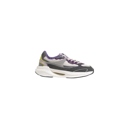 Sneakers by D.A.T.E for women in fabric gray features an sumptuous design from the Women's Fashion Fabric Sneakers collection, highlighting a sumptuous fashion style for a premium, high-fashion look.