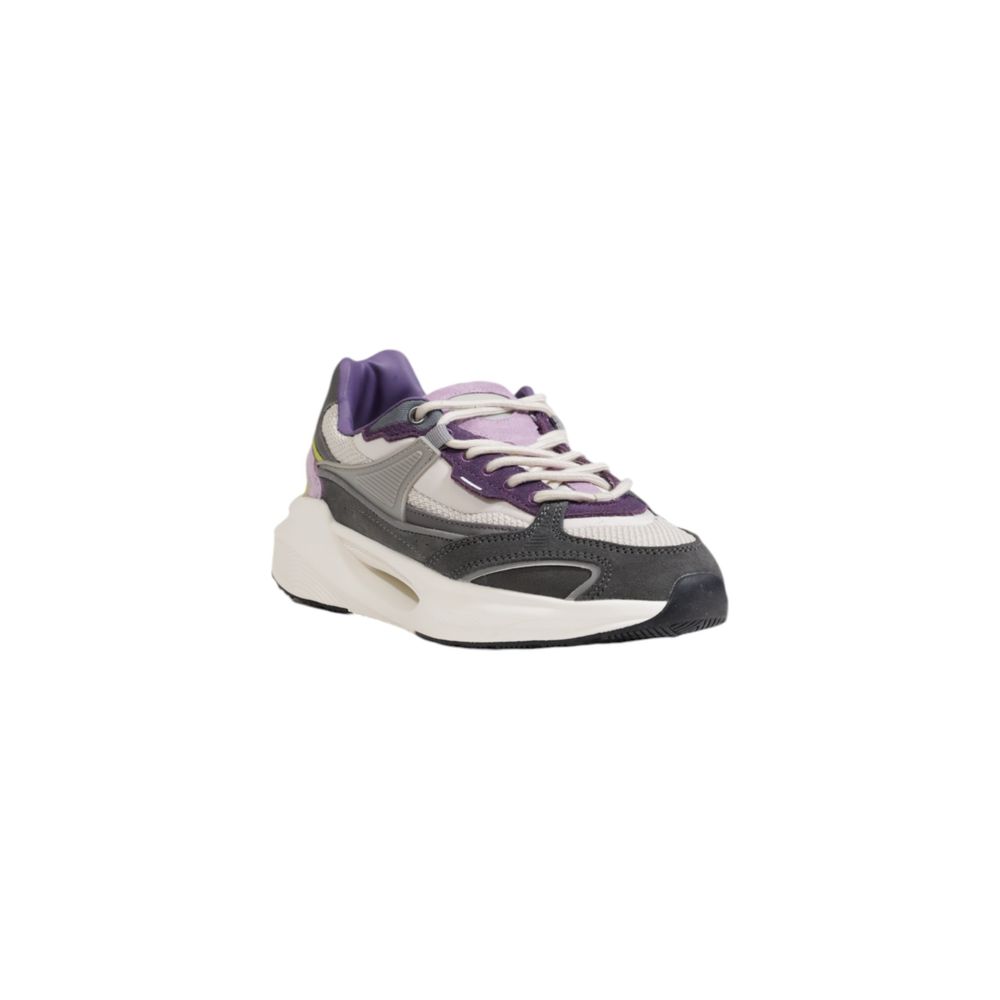 Sneakers by D.A.T.E for women in fabric gray features an opulent silhouette from the Women's Fashion Fabric Sneakers collection, showcasing a signature fashion style with an opulent finish.