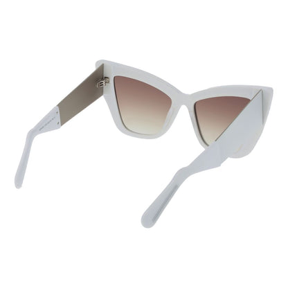 Sunglasses by GCDS for women in acetate white features an lustrous full-rim cat-eye frame design with white coloured frame detailing and mirrored category-2-medium-tint lens for a lustrous aesthetic.