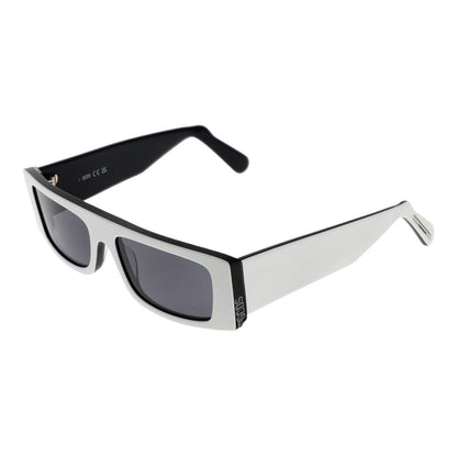 Sunglasses by GCDS for unisex in plastic and white presents a sumptuous silhouette, featuring white coloured frame and rectangle full-rim frame design with non-polarized category-3-dark-tint lens for a sumptuous look.