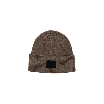 Hat by Calvin Klein Jeans for men in stretch polyester brown features an exquisite silhouette, showcasing the exquisite craftsmanship of this Stretch Polyester Hat.