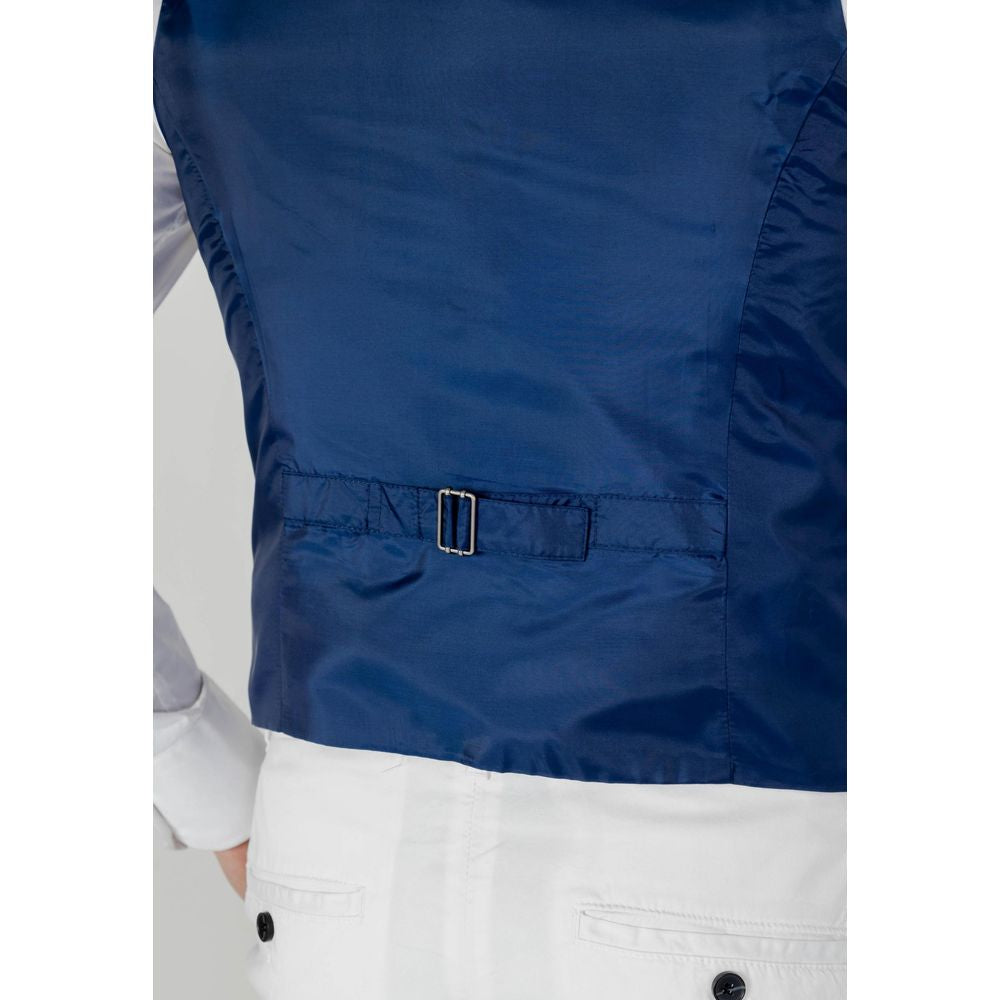 Vest by Only & Sons for men in stretch viscose polyester blue features an contemporary silhouette, showcasing refined pockets and a contemporary for a sophisticated layered look.