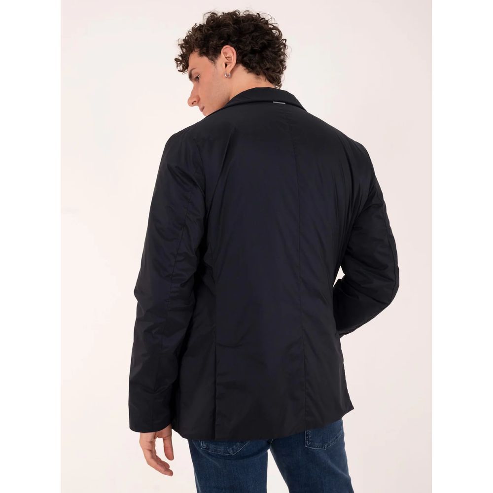 This Jacket by People Of Shibuya for men in polyester blue showcases a magnificent silhouette, meticulously crafted with a distinctive and functional thermal & pockets for a magnificent finish.