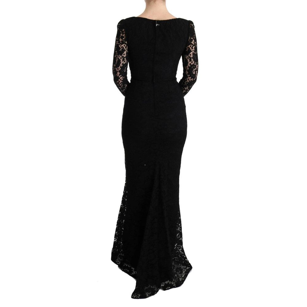 Dress by Dolce & Gabbana for women in cotton black, patterned & floral features an cute silhouette, detailed with a and that elegantly flows into a cute long.