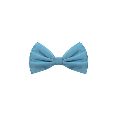 Necktie by Dolce & Gabbana for men in silk blue features a distinguished silhouette, artfully capturing the essence of the distinguished Silk Necktie design for a sophisticated look.